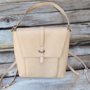 Stylish Tan Backpack for Everyday Adventures